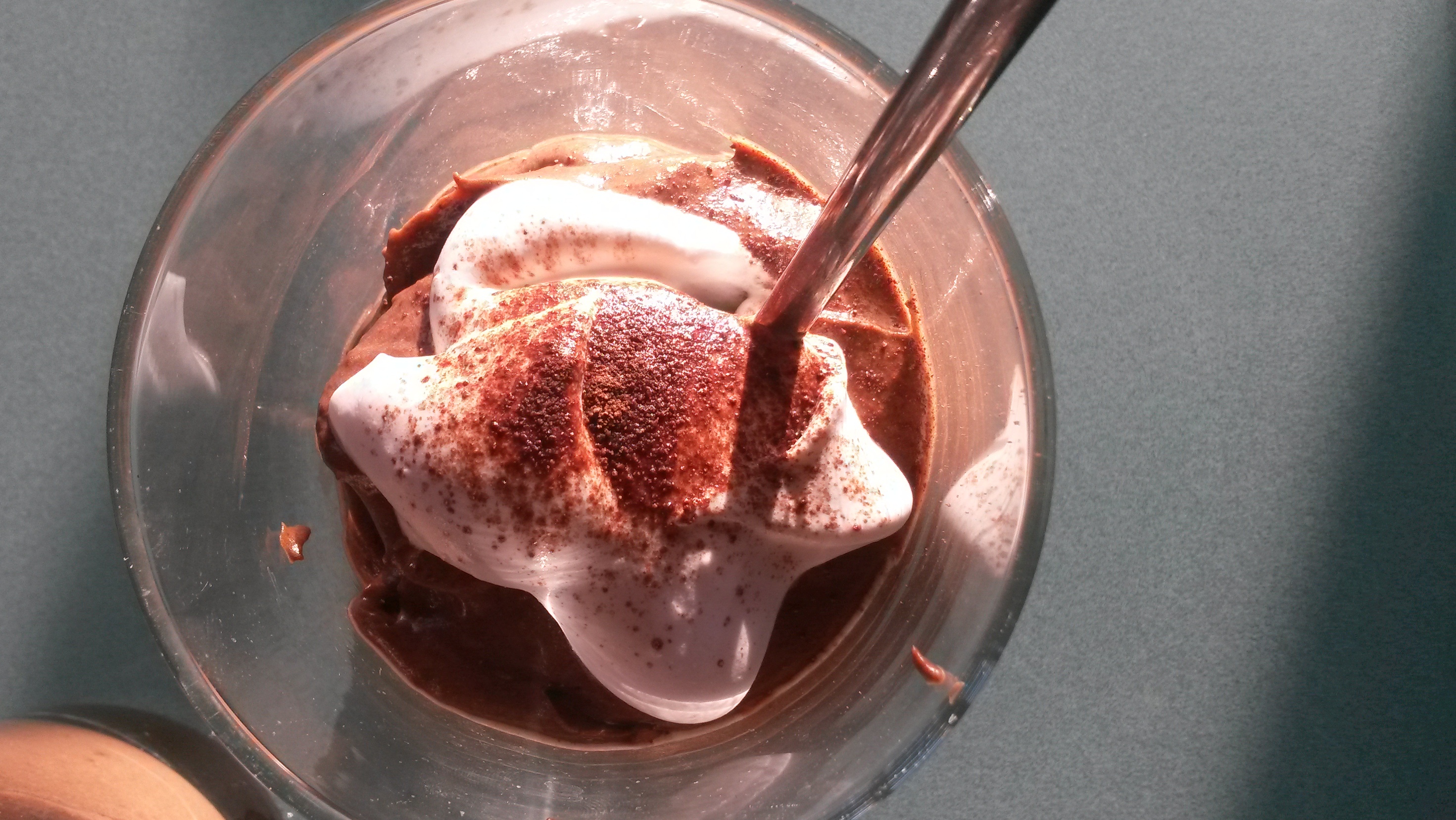 vegan mousse au chocolate